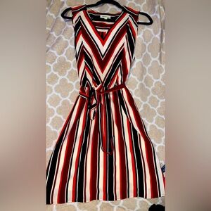 NWOT chevron striped conservative casual dress v neck side tie dress mid length